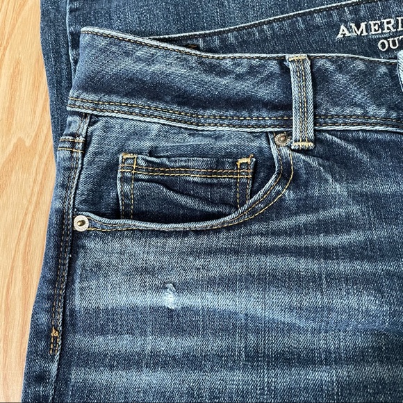 American Eagle lightly distressed Bootcut jeans - Picture 11 of 16